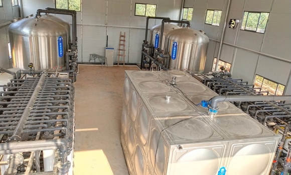  水廠每小時120噸超濾凈水設(shè)備